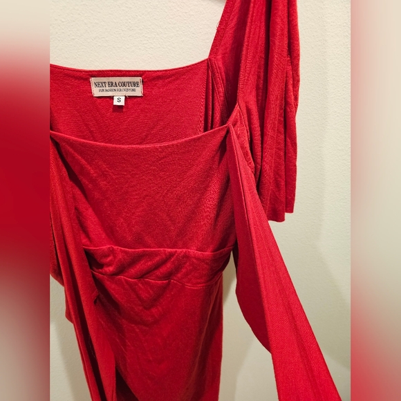 Vintage Red Off-Shoulder Top - Picture 2 of 5